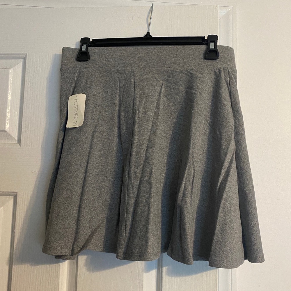 NWT gray skater shirt